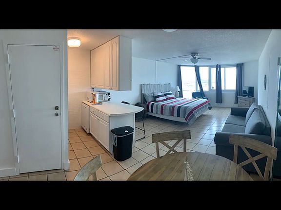 3rd image of 8817 Thomas Dr
