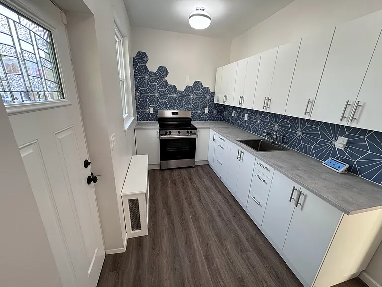 6328 Vine St #1R — Photo 3