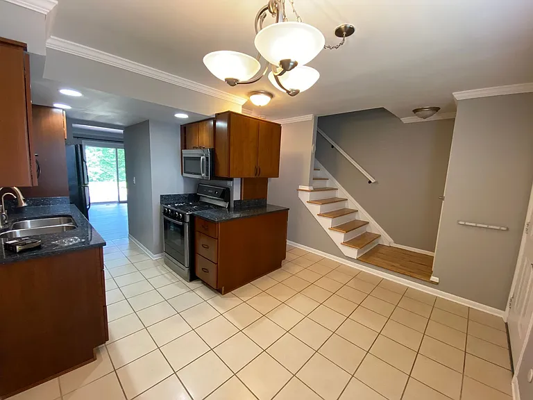 2589 Scioto View Ln — Photo 3