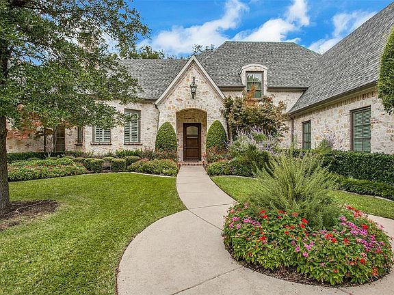 4th image of 4241 Woodfin Dr