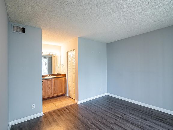 3rd image of 708 Executive Center Dr APT 35
