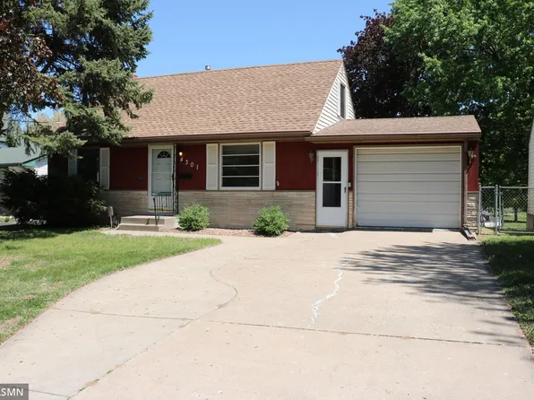 4301 2nd St NE, Columbia Heights, MN 55421