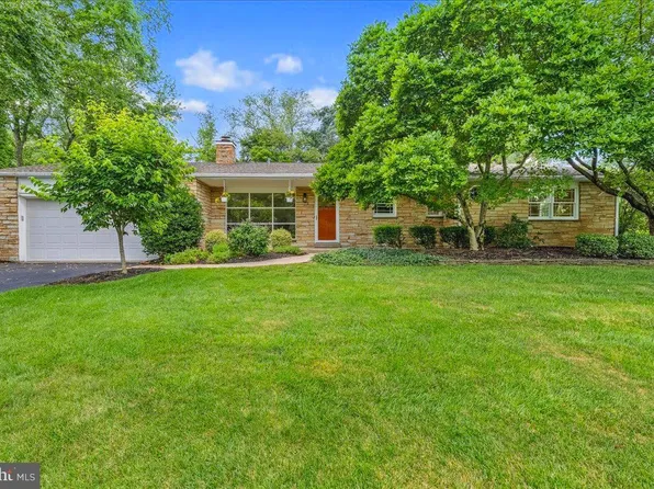16 Windsor Dr, Princeton Junction, NJ 08550
