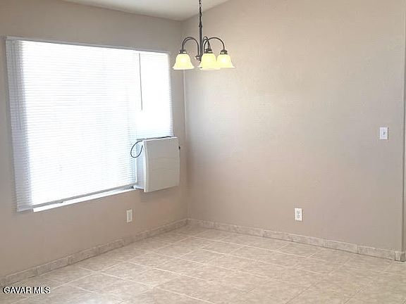 4th image of 3236 Mesa Ct