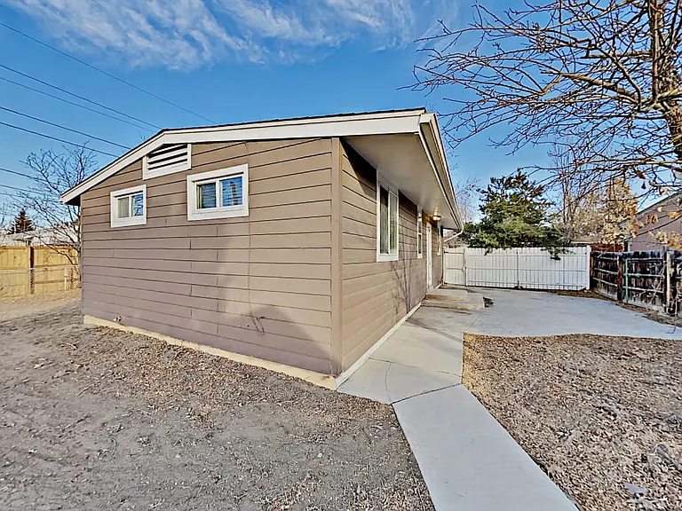 200 Campo St — Photo 3