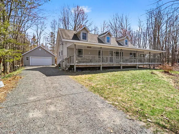 4760 N Lakeshore Rd, Mears, MI 49436