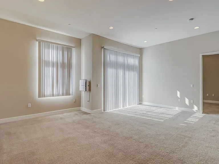 Axis 2300 Apartments — Photo 27