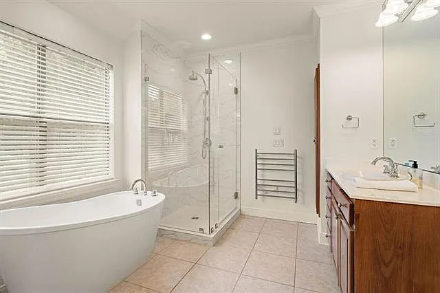 409 Claymont Ct — Photo 5