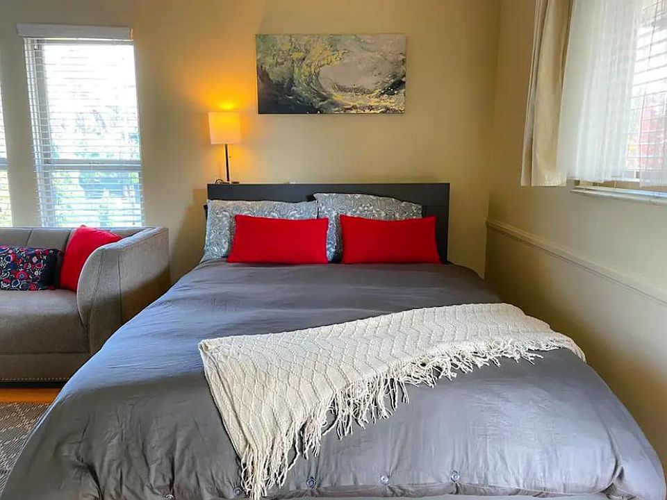 1st image of 4834 W Mountain View Dr W #6