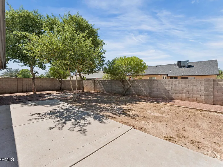 7214 W Sierra Vista Dr — Photo 25