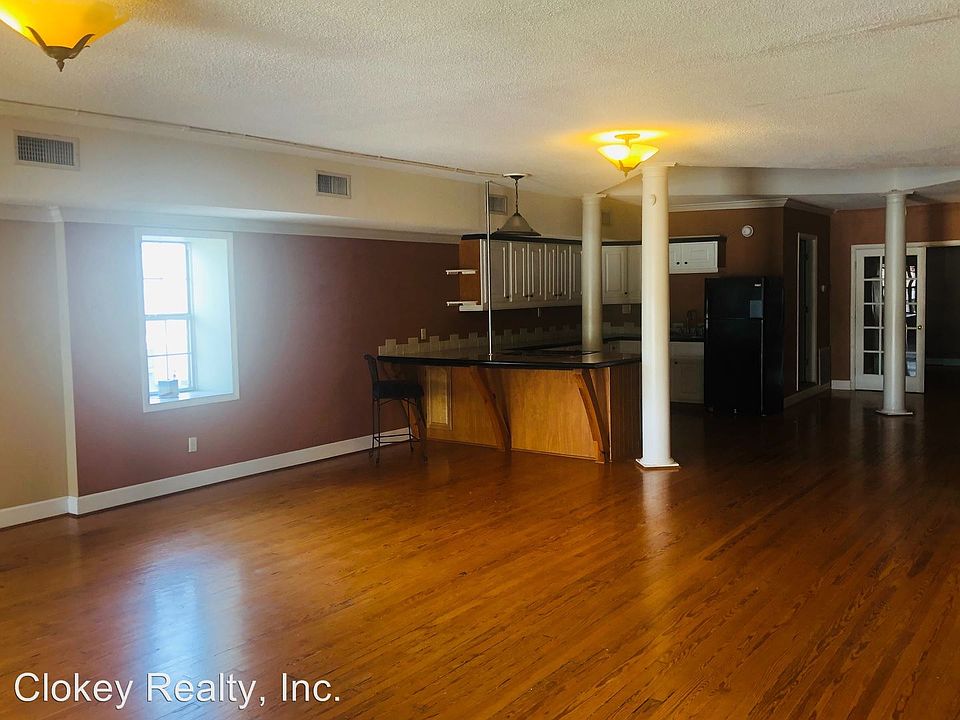 2nd image of 307 5th Ave NW