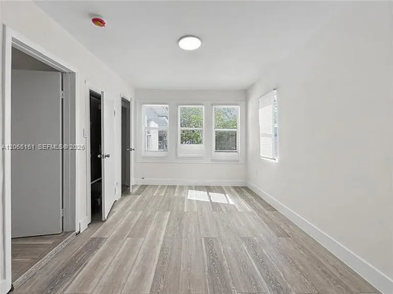 228 NW 39th St #228 — Photo 13