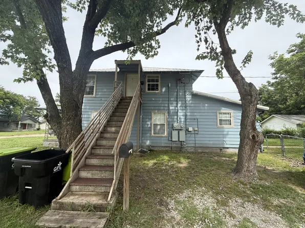 805 E 13th St, Ada, OK