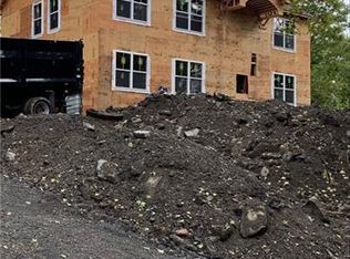 501 Bullet Hole Rd, Patterson, NY 12563