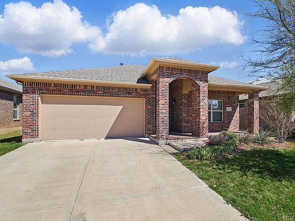 2nd image of 2501 Clay Creek Ln