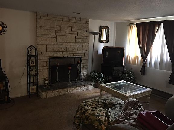4th image of 211 E Rockwell Ave
