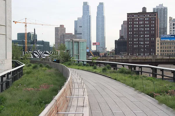 Rented by The James Ruff Group, LLC | media 22