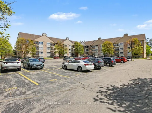 15 Hofstetter Ave, Kitchener, ON