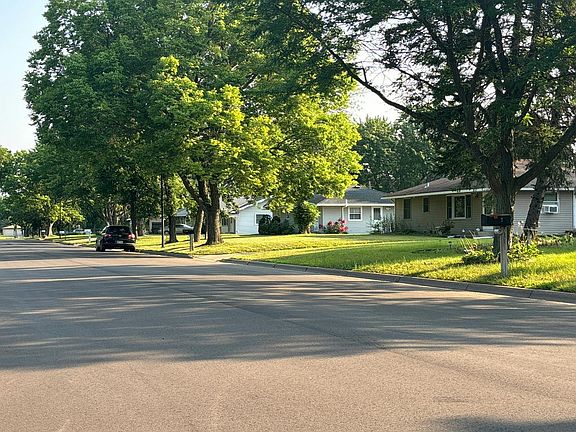 4th image of 8199 Granada Ave S