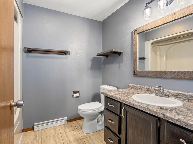 1324 Bluebird Ct — Photo 9