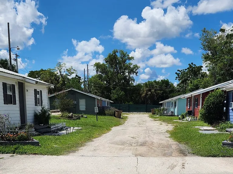 278 NE Ark Pl — Photo 26