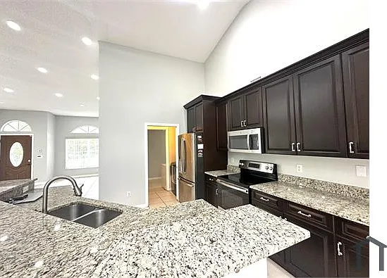 16317 Okeechobee Blvd — Photo 18