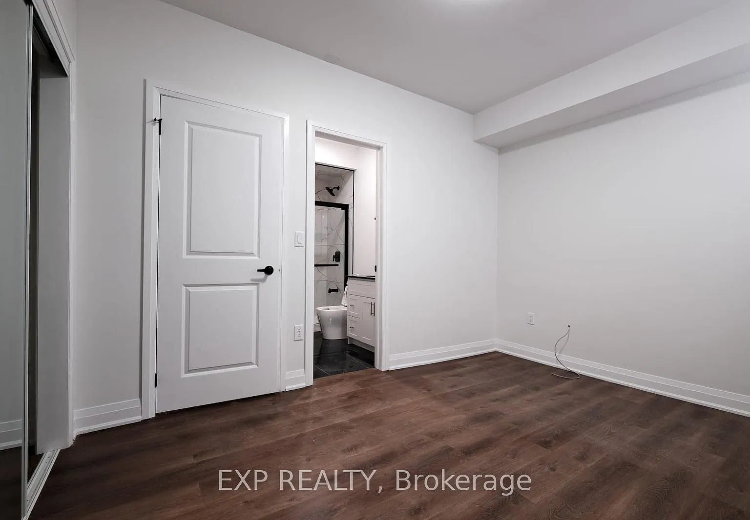 2 bed, $2,000 — Photo 4