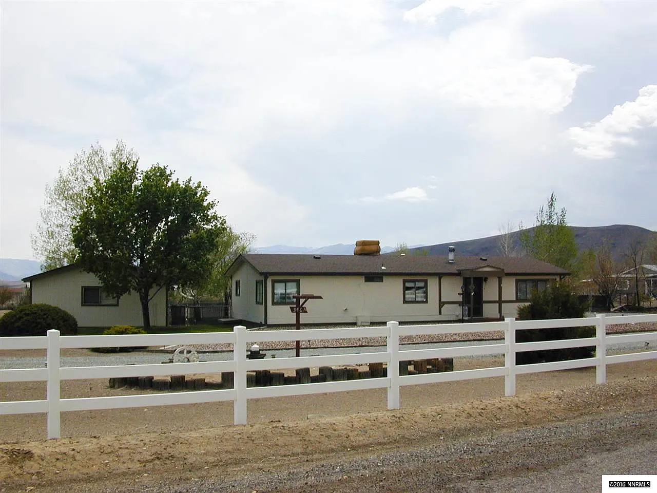 3961 Walker View Rd photo 1