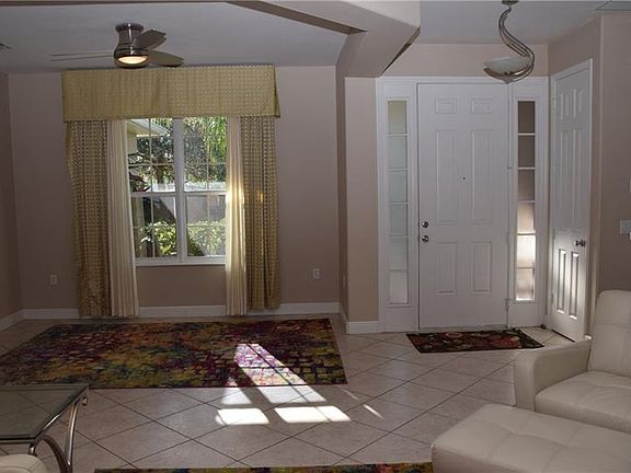 5th image of 453 Mayfair Dr