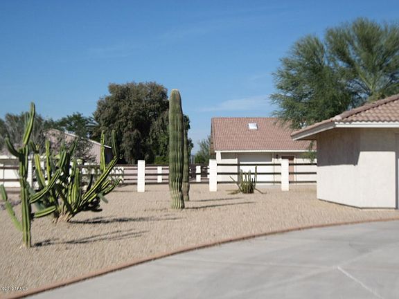 4th image of 11120 W Arron Dr