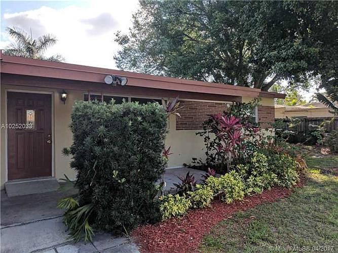 1st image of 1600 SW 23rd Ave