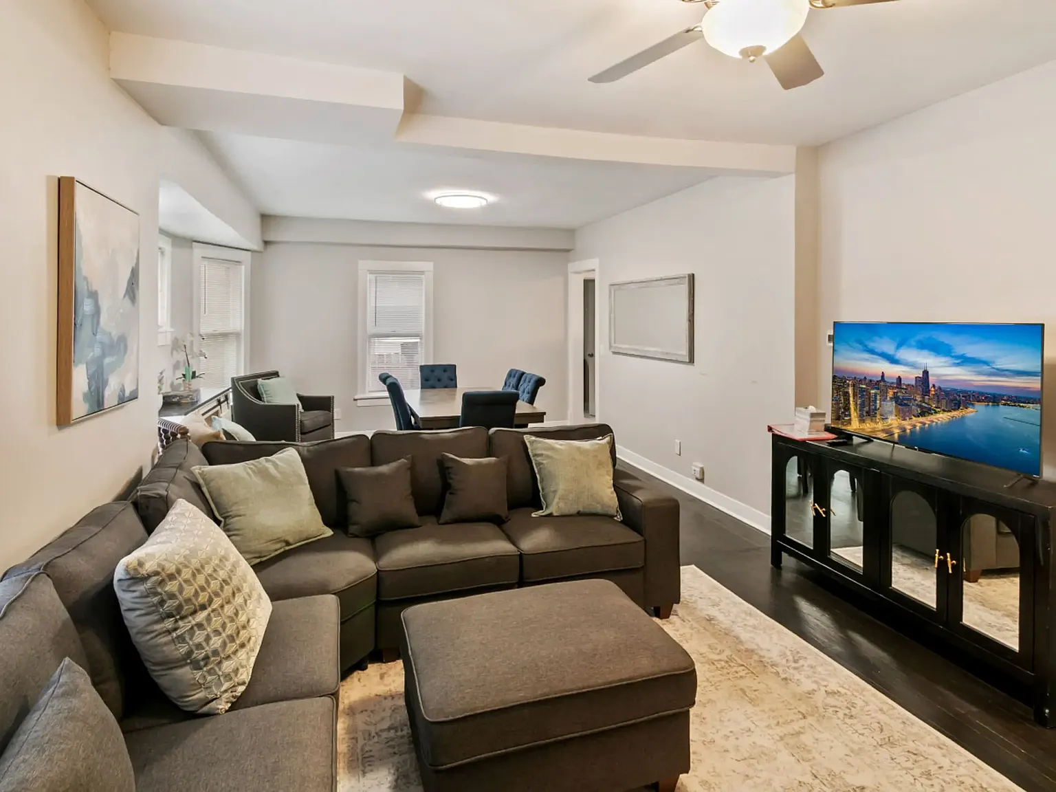 5 bed, 2.5 bath, 1700 sqft, $5,000 — Photo 4