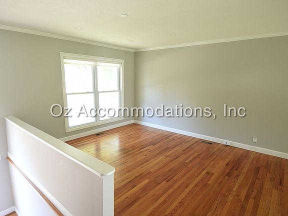 5th image of 707 N Seminole Dr