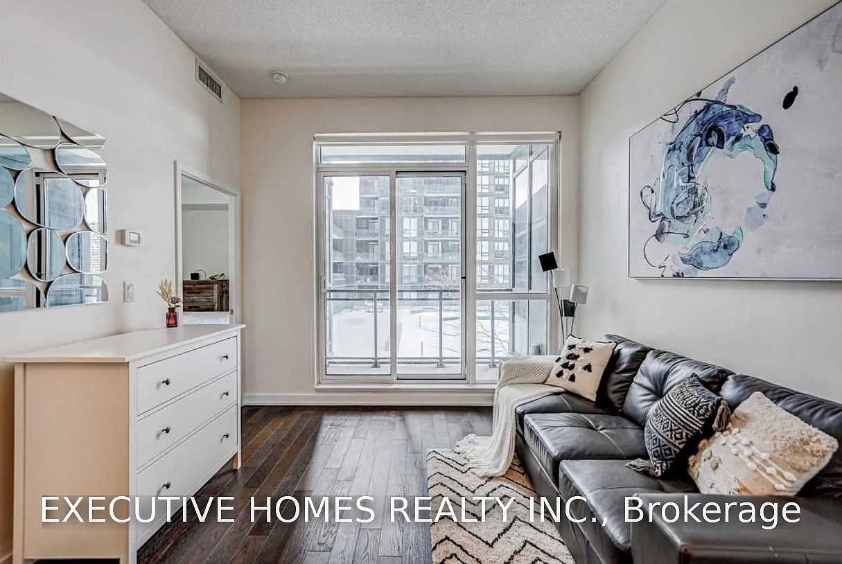 2 bed, $2,600 — Photo 4