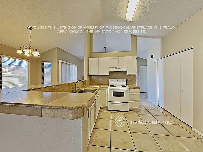 13020 N 55th Dr — Photo 9