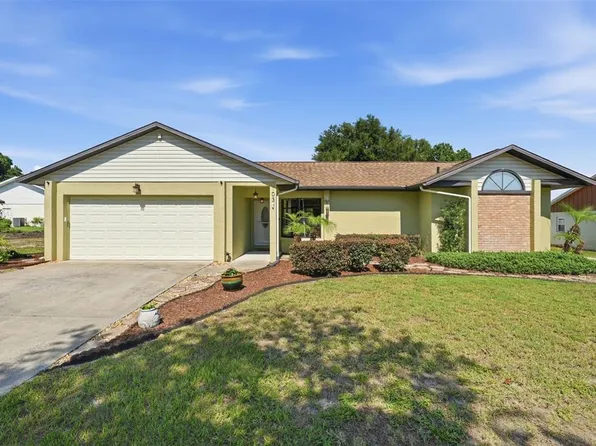 103 Ridgecrest Dr, Eustis, FL 32726