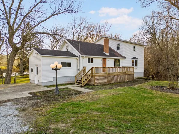 49283 E Canal St, Coshocton, OH 43812