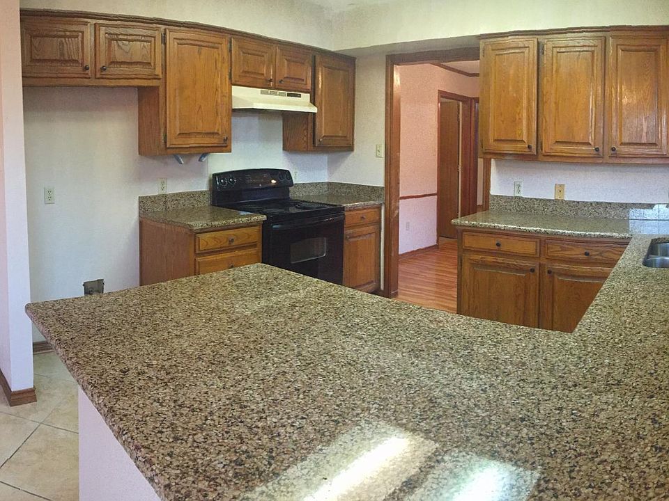 1st image of 4014 Angelina Dr