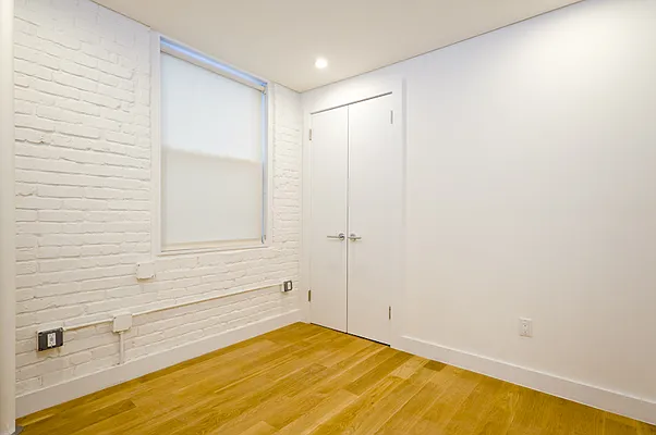 Rented by Veracity NYC LLC | media 27