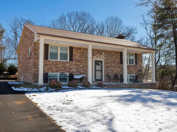 30 Villa Ln, Waynesboro, VA 22980