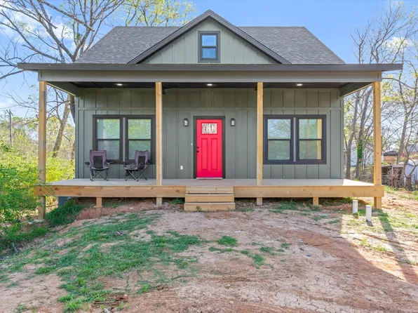 902 N Spring St, Grand Saline, TX 75140