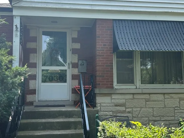 7030 N Ionia Ave, Chicago, IL 60646