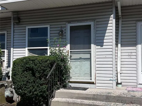 66 Henry Street #9, Hempstead, NY 11550