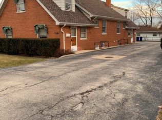 937 S La Grange Rd, La Grange, IL 60525