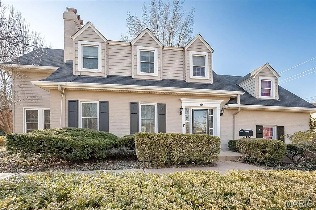 11 Middlesex Dr photo 1