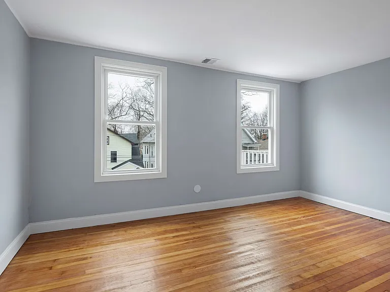 90 Nicoll St. — Photo 18