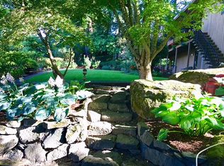 5611 SW Dolph Dr, Portland, OR 97219