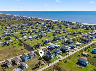 932 S Tinkle Ln, Crystal Beach, TX 77650
