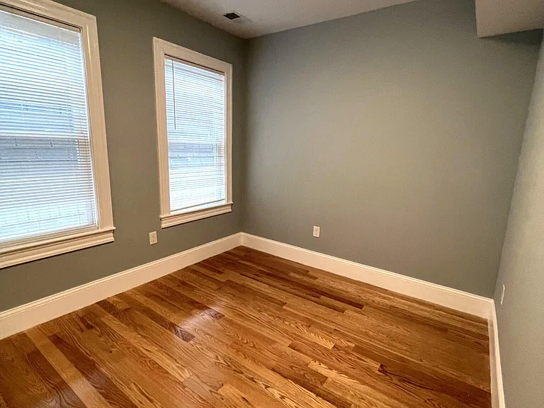 73 Pearl St #1 — Photo 8