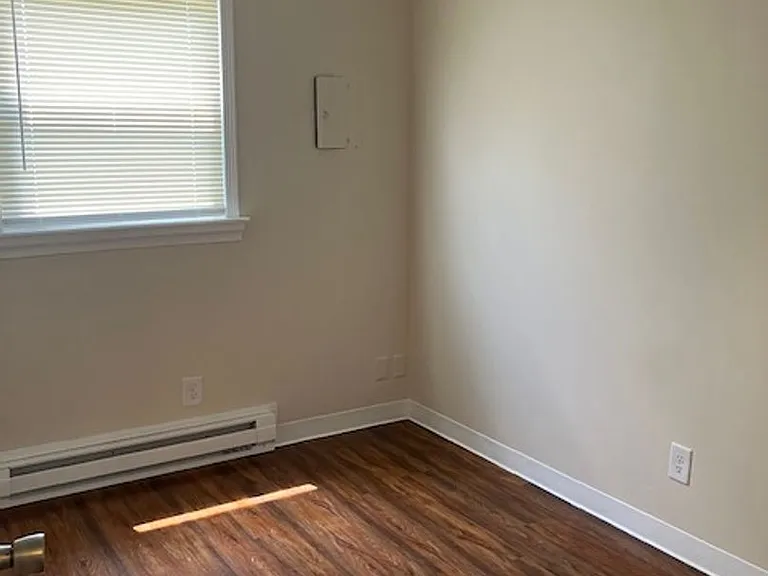 1445 E Market St — Photo 6